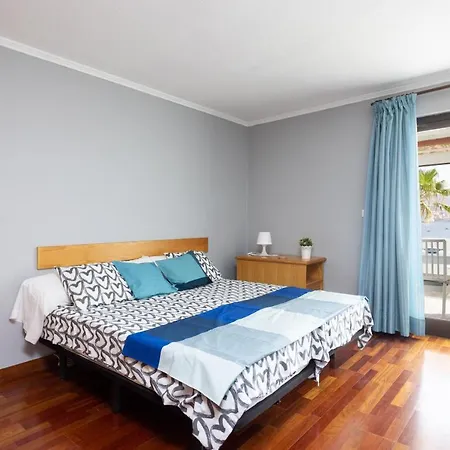 Апартаменты Home2book Seafront