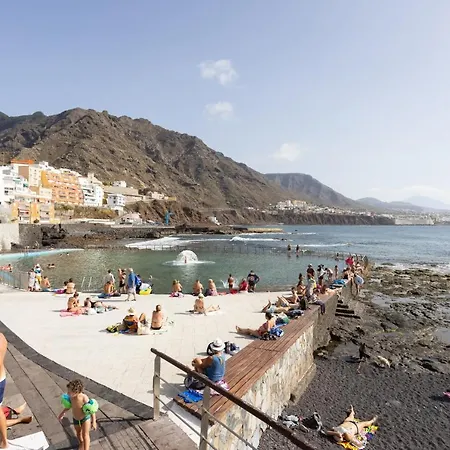 Home2book Seafront Apartamento *