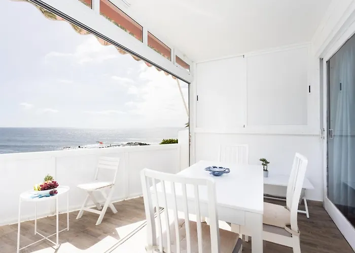 아파트 Home2book Seafront