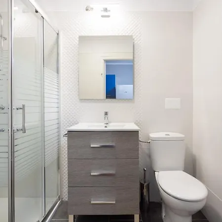 Home2book Seafront Apartment